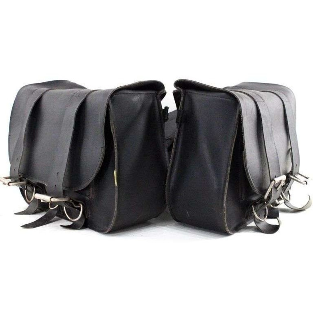 Willie and Max Saddlebags Harley motorcycle‎